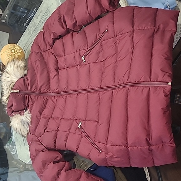Calvin KLEIN women's LONG QUILTED FAUX FUR HOODED Burgundy PARKA XL - Picture 2 of 15